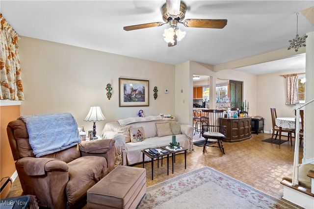 4958 Hampton Drive, North Olmsted, OH 44070