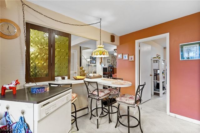 4958 Hampton Drive, North Olmsted, OH 44070