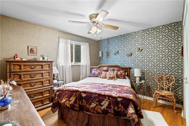 4958 Hampton Drive, North Olmsted, OH 44070