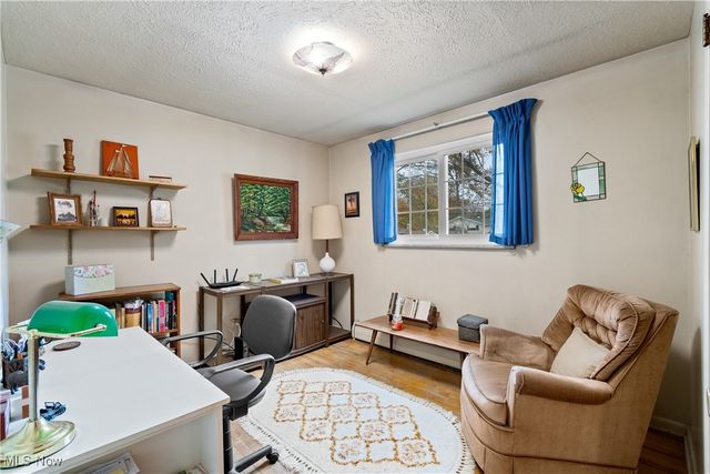 4958 Hampton Drive, North Olmsted, OH 44070