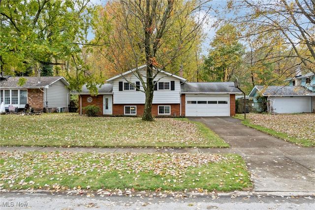 4958 Hampton Drive, North Olmsted, OH 44070