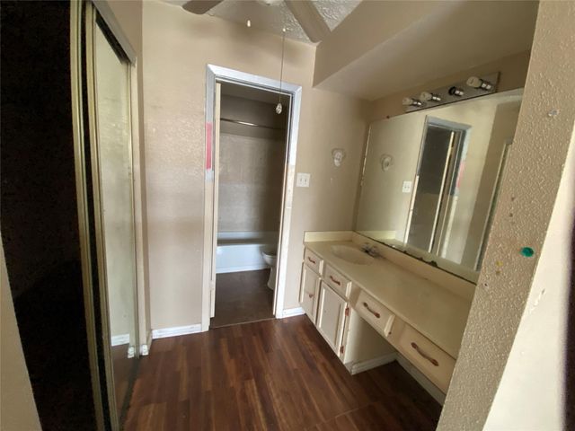 10555 Turtlewood Court 2703, Houston, TX 77072