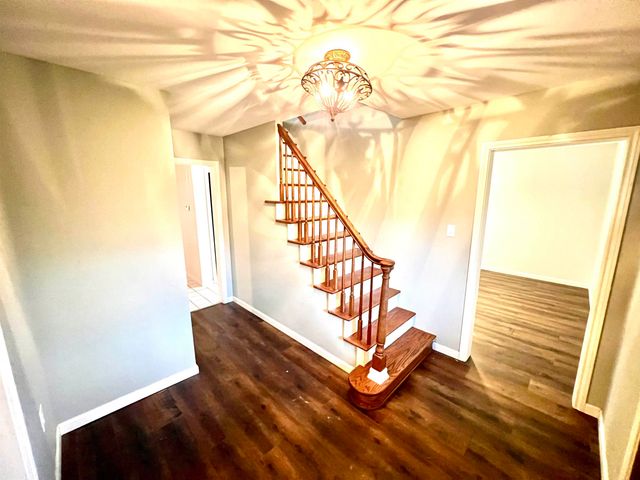 109 Burkwall Drive, Houma, LA 70360