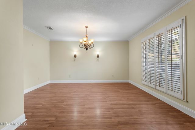 1513 Woodhaven Street, Pascagoula, MS 39581