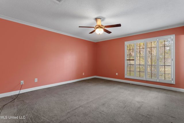 1513 Woodhaven Street, Pascagoula, MS 39581