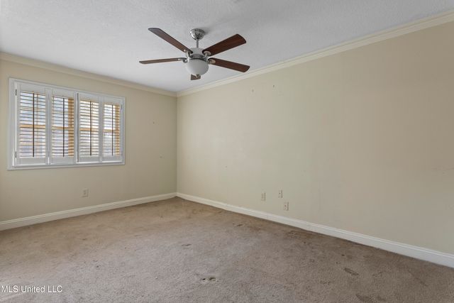 1513 Woodhaven Street, Pascagoula, MS 39581