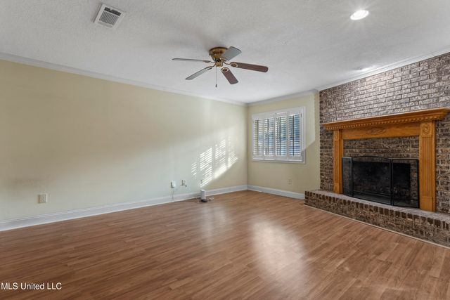 1513 Woodhaven Street, Pascagoula, MS 39581