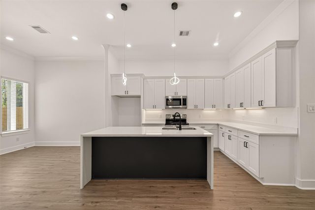 5642 Hirondel Street, Houston, TX 77033