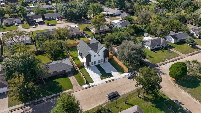 5642 Hirondel Street, Houston, TX 77033