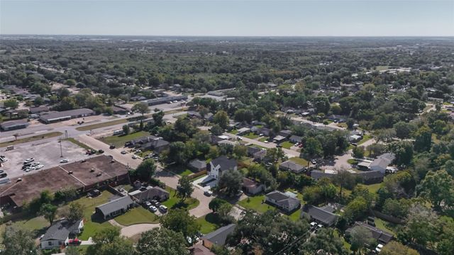 5642 Hirondel Street, Houston, TX 77033