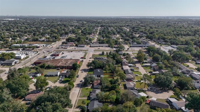 5642 Hirondel Street, Houston, TX 77033