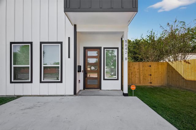 5642 Hirondel Street, Houston, TX 77033