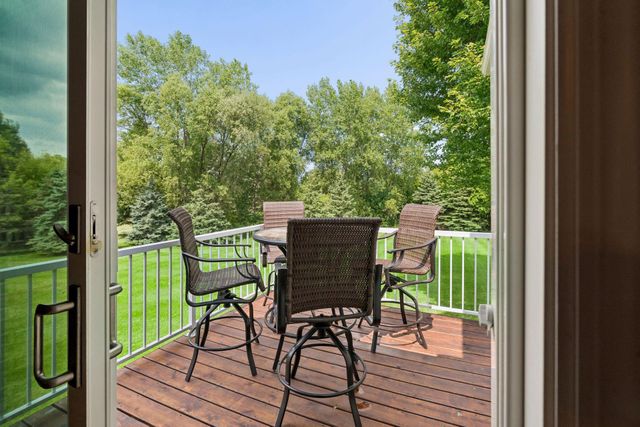 10830 Thone Circle, Woodbury, MN 55129