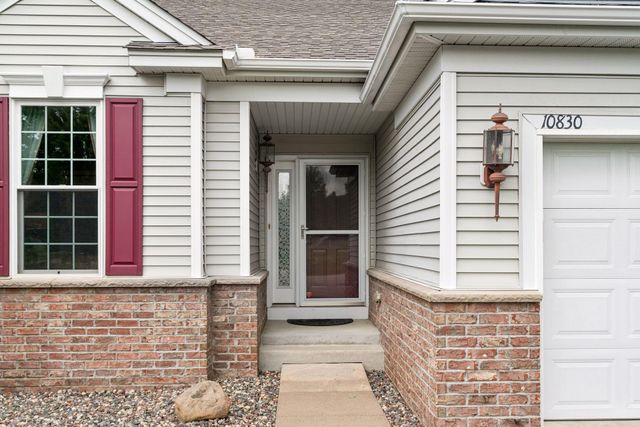 10830 Thone Circle, Woodbury, MN 55129