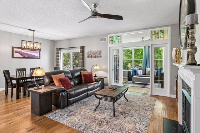 10830 Thone Circle, Woodbury, MN 55129