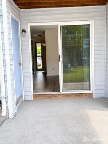 47 Tanglewood Court, South Brunswick, NJ 08852