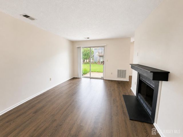 47 Tanglewood Court, South Brunswick, NJ 08852