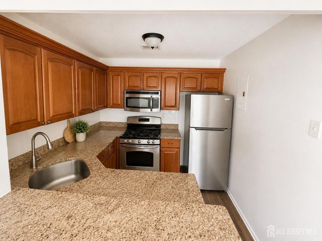 47 Tanglewood Court, South Brunswick, NJ 08852