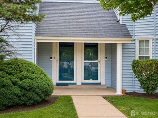47 Tanglewood Court, South Brunswick, NJ 08852