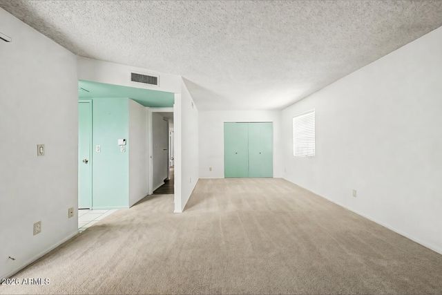 5215 W LAS PALMARITAS Drive, Glendale, AZ 85302