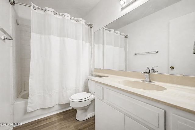 5215 W LAS PALMARITAS Drive, Glendale, AZ 85302