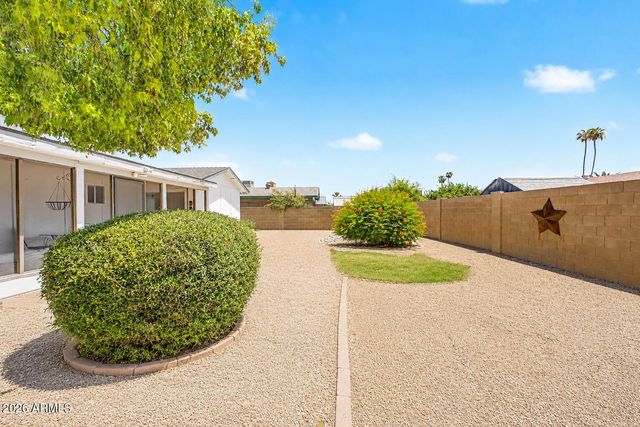 5215 W LAS PALMARITAS Drive, Glendale, AZ 85302