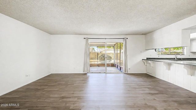 5215 W LAS PALMARITAS Drive, Glendale, AZ 85302