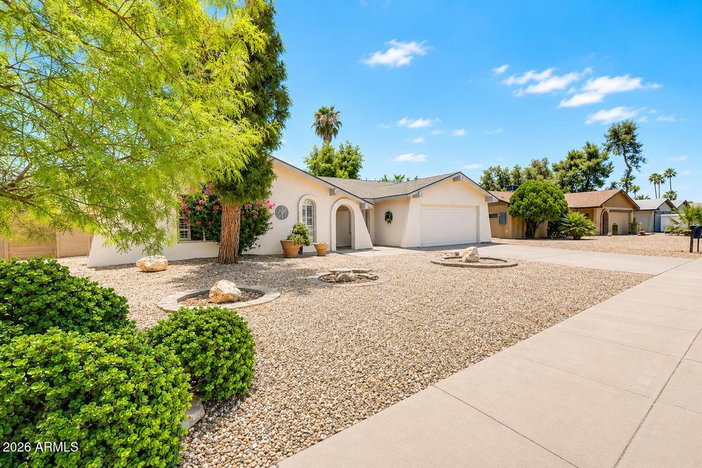 5215 W LAS PALMARITAS Drive, Glendale, AZ 85302 — photo 2