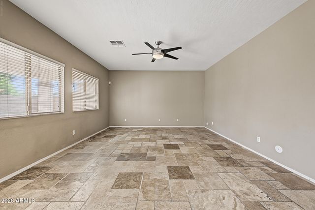1433 E Canyon Creek Drive, Gilbert, AZ 85295