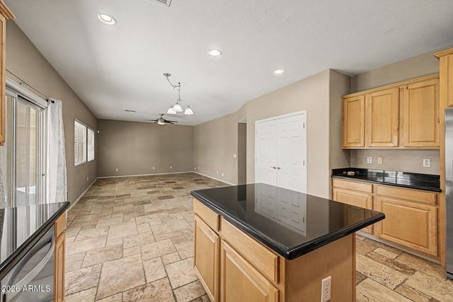 1433 E Canyon Creek Drive, Gilbert, AZ 85295