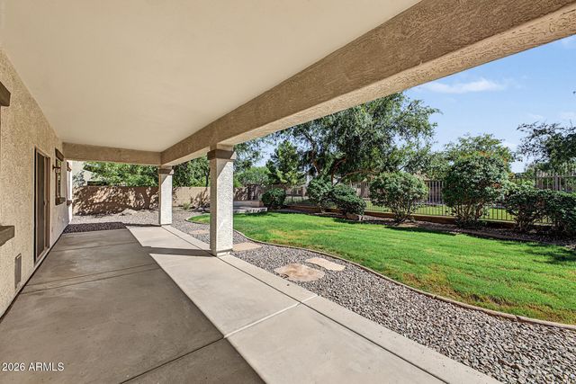 1433 E Canyon Creek Drive, Gilbert, AZ 85295