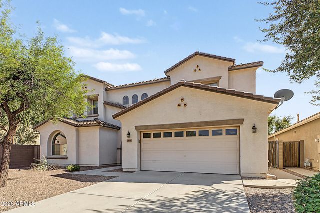 1433 E Canyon Creek Drive, Gilbert, AZ 85295