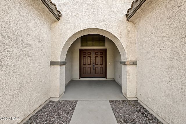 1433 E Canyon Creek Drive, Gilbert, AZ 85295