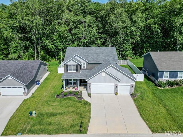 588 Lakewood Drive, Moscow Mills, MO 63362