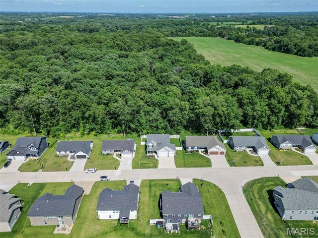 588 Lakewood Drive, Moscow Mills, MO 63362