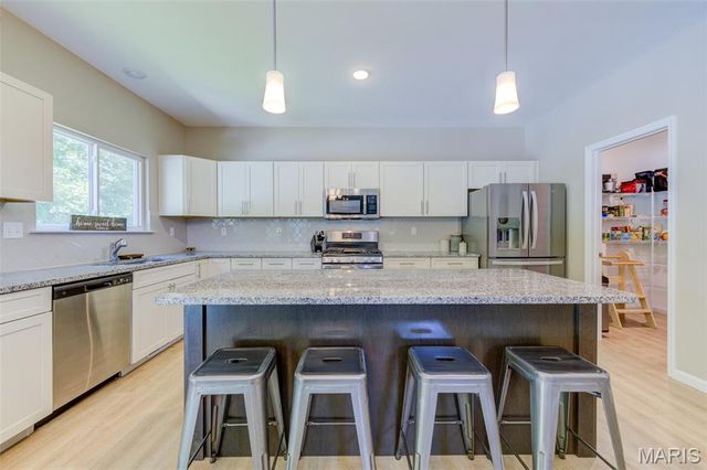 588 Lakewood Drive, Moscow Mills, MO 63362