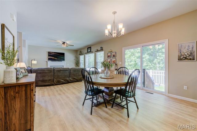 588 Lakewood Drive, Moscow Mills, MO 63362