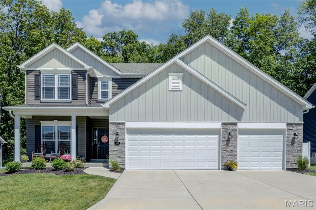 588 Lakewood Drive, Moscow Mills, MO 63362