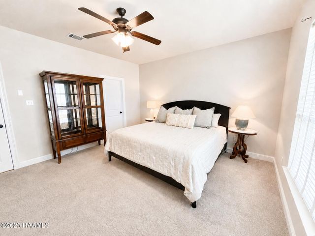 102 Briar Leaf Way, Lafayette, LA 70508