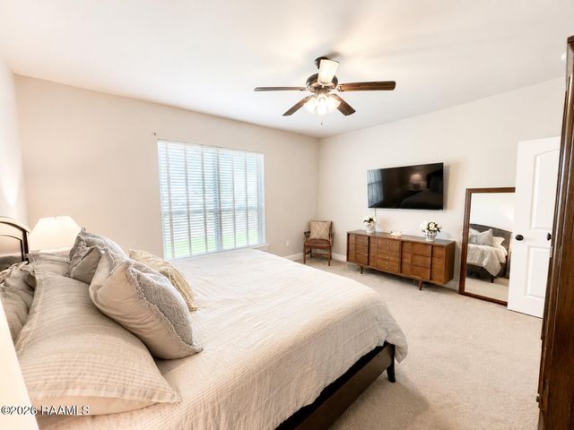 102 Briar Leaf Way, Lafayette, LA 70508