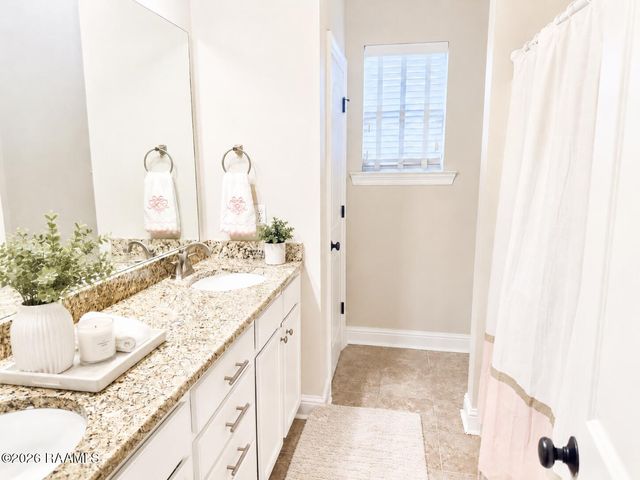 102 Briar Leaf Way, Lafayette, LA 70508