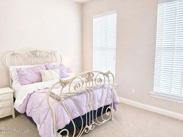 102 Briar Leaf Way, Lafayette, LA 70508