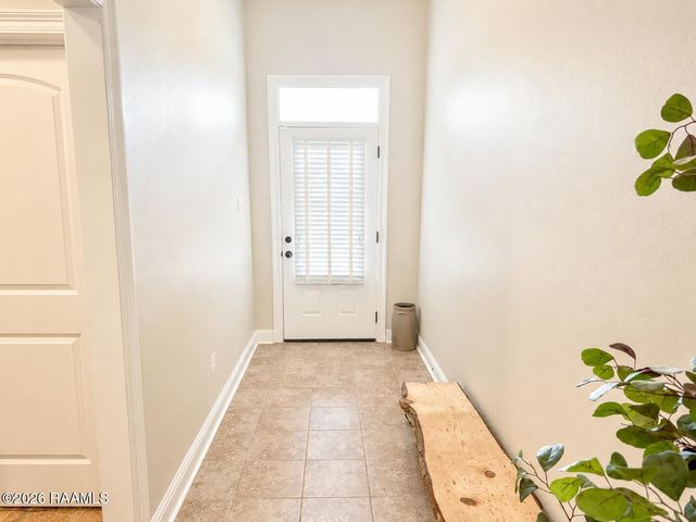 102 Briar Leaf Way, Lafayette, LA 70508