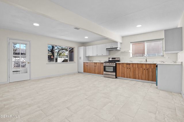 2604 ED FURGOL, El Paso, TX 79936