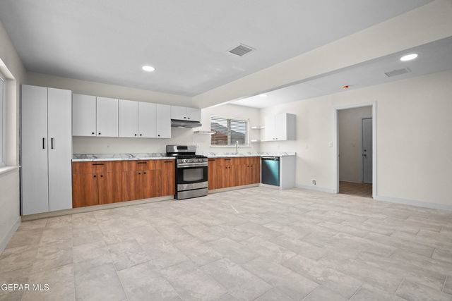 2604 ED FURGOL, El Paso, TX 79936