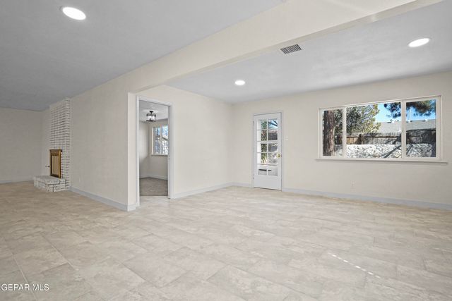 2604 ED FURGOL, El Paso, TX 79936