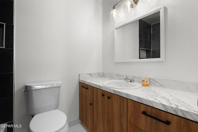 2604 ED FURGOL, El Paso, TX 79936