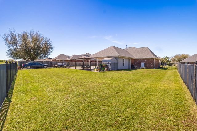 163 Lake Penchant Court, Houma, LA 70360