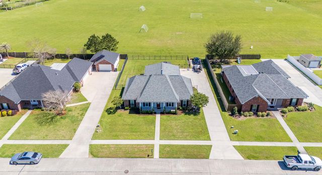 163 Lake Penchant Court, Houma, LA 70360