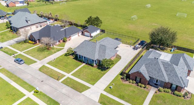 163 Lake Penchant Court, Houma, LA 70360